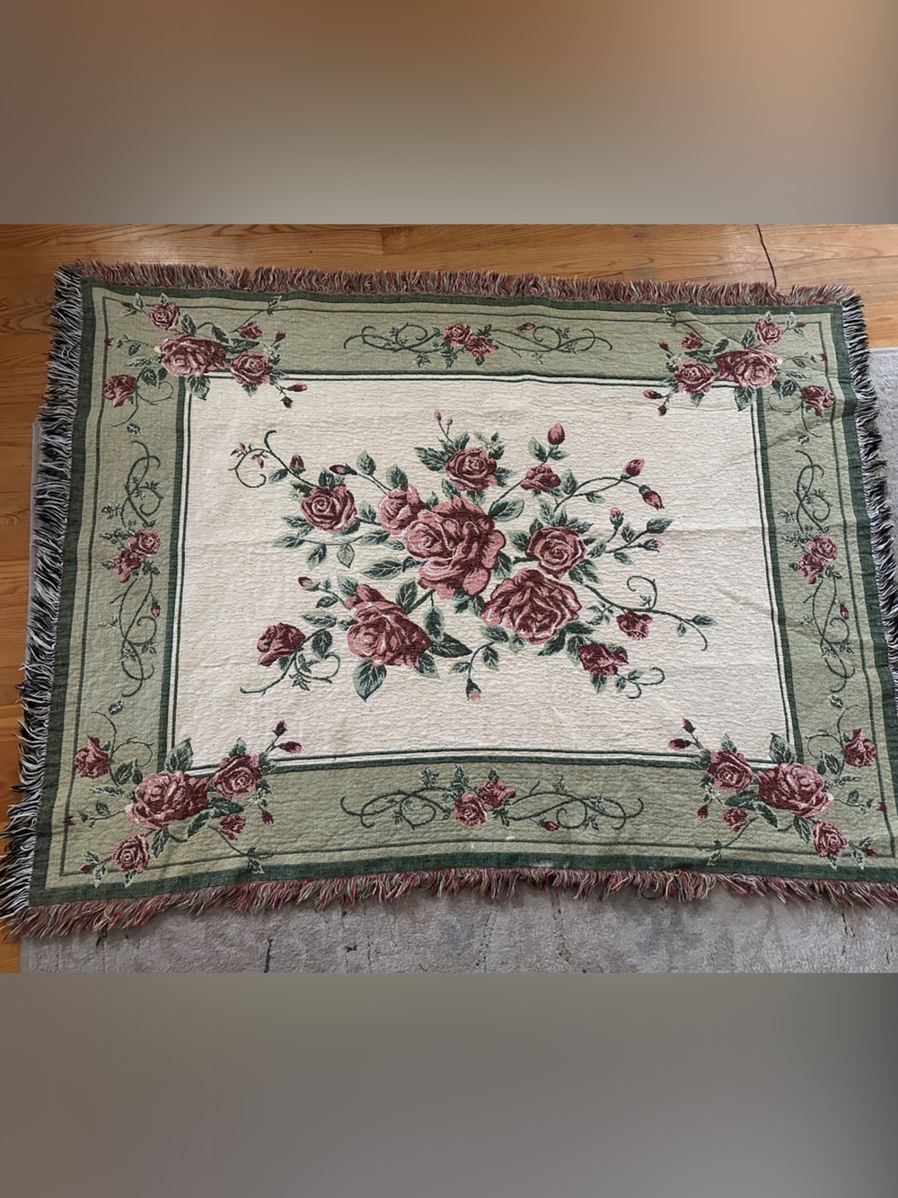 Floral Rose Woven Throw Blanket - Green and Rose